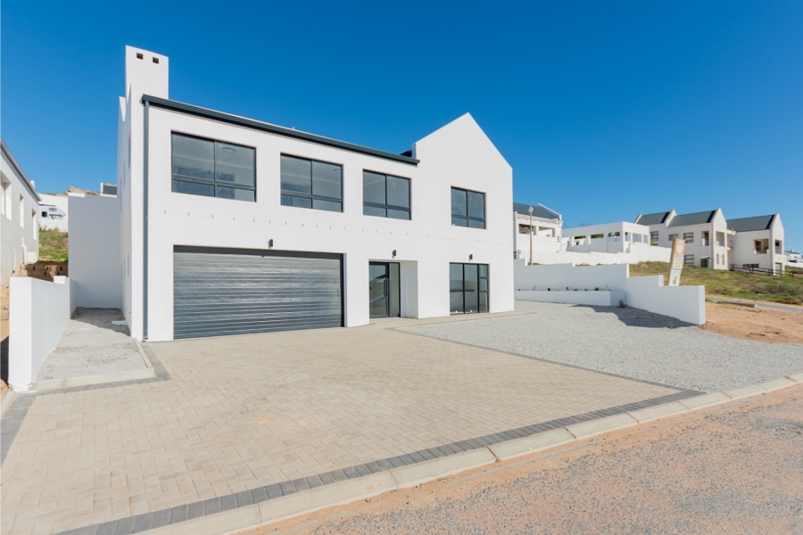 4 Bedroom Property for Sale in Da Gama Bay Western Cape